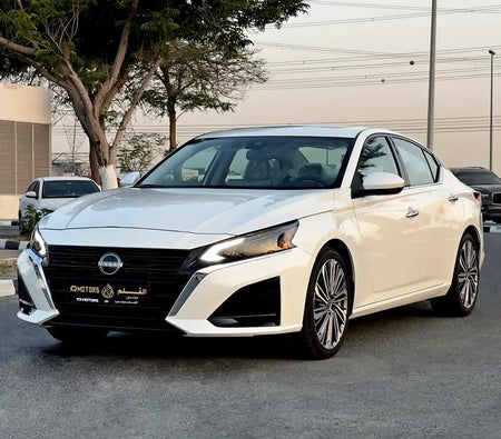 Nissan Altima SV 2025 — OneClickDrive