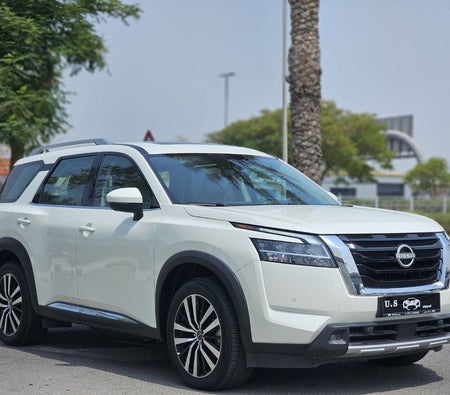 Nissan Pathfinder 2023 — OneClickDrive