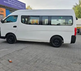 Nissan Urvan 2019 — OneClickDrive