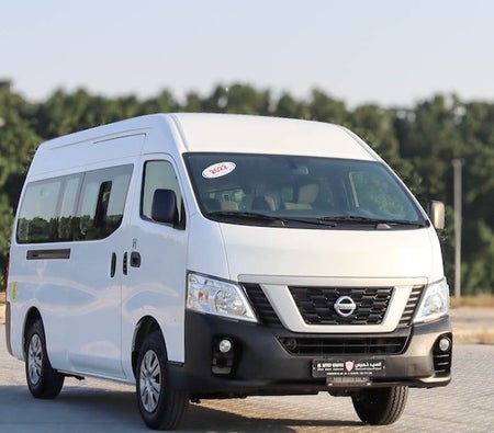 Nissan Urvan 2022 — OneClickDrive