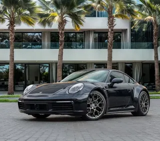 بورشه Carrera 2023 — OneClickDrive