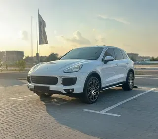 Porsche Cayenne 2016 — OneClickDrive