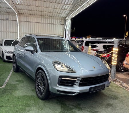 Porsche Cayenne 2021 — OneClickDrive