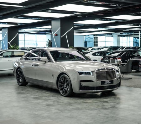 Rolls-Royce Ghost 2021 — OneClickDrive