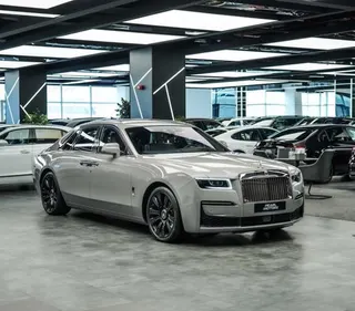 Rolls-Royce Ghost 2021 — OneClickDrive