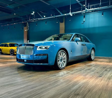 Rolls-Royce Ghost 2024 — OneClickDrive