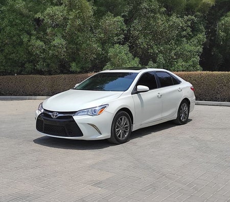 Toyota Camry 2016 — OneClickDrive