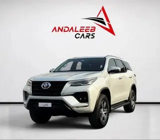 Toyota Fortuner EXR 2025 — OneClickDrive
