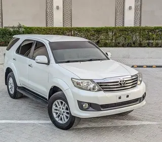 Toyota Fortuner 2013 — OneClickDrive