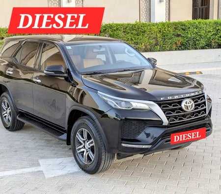 Toyota Fortuner 2023 — OneClickDrive