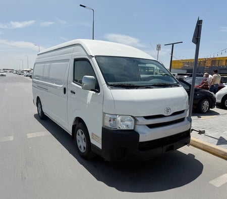 Toyota Hiace 2015 — OneClickDrive