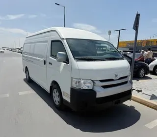 Toyota Hiace 2015 — OneClickDrive