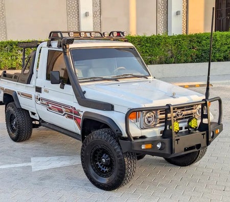 Toyota Land Cruiser 70 2000 — OneClickDrive