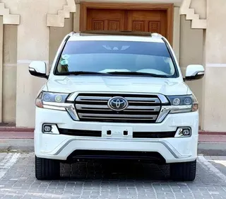 تويوتا لاند كروزر VXR 2017