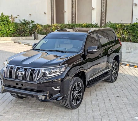 Toyota Prado 2023 — OneClickDrive