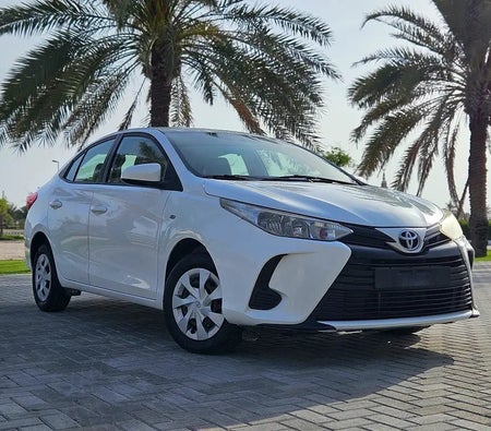 Toyota Yaris 2022 — OneClickDrive