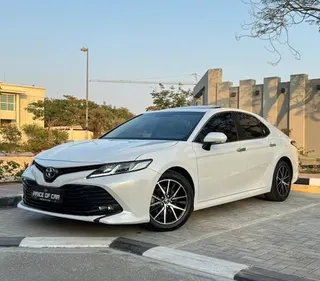 Toyota Camry 2019 — OneClickDrive