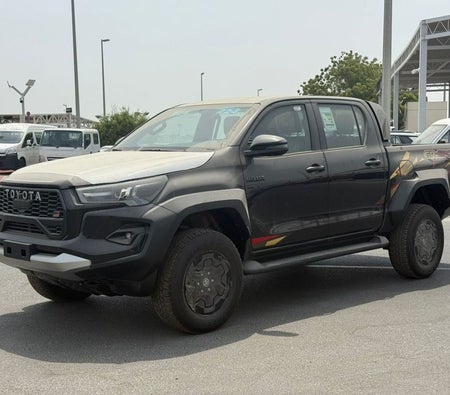 Toyota Hilux 2024 — OneClickDrive