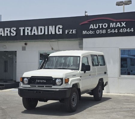 Toyota Land Cruiser 70 2025 — OneClickDrive