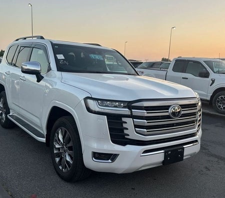Toyota Land Cruiser 2024 — OneClickDrive