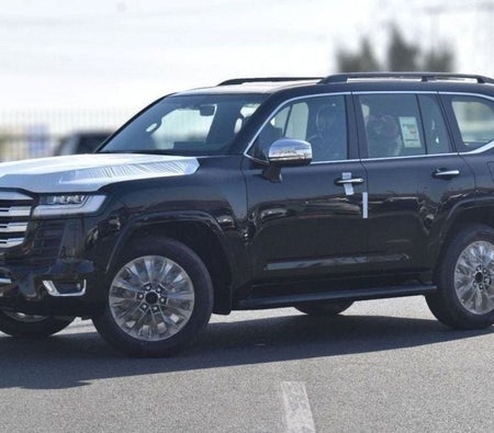 Toyota Land Cruiser 2025 — OneClickDrive