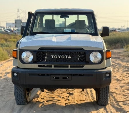 Toyota Land Cruiser Pickup 2025 — OneClickDrive