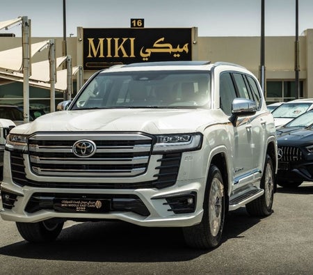 Toyota Land Cruiser 2025 — OneClickDrive