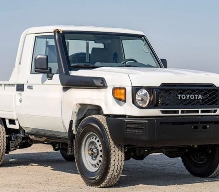 Toyota Land Cruiser Pickup 2025 — OneClickDrive
