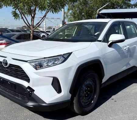 Toyota Le 2025 — OneClickDrive