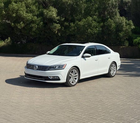 Volkswagen Passat 2018 — OneClickDrive