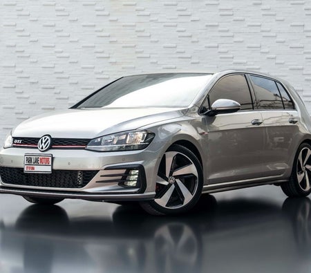Volkswagen Golf 2019 — OneClickDrive