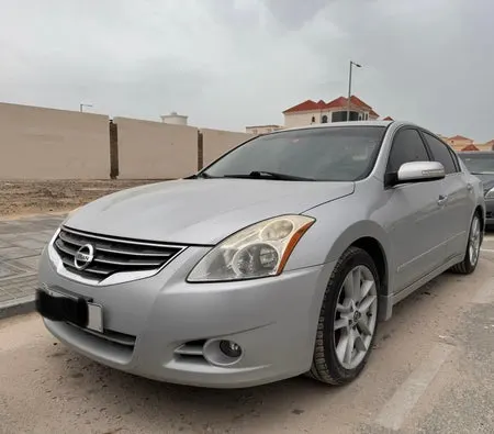 Nissan Altima 2010