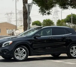 Mercedes-Benz GLA 2020