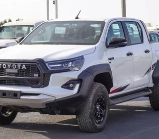 Toyota Hilux 2025 — OneClickDrive
