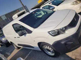 Peugeot Partner 2020 — Auto Trader UAE