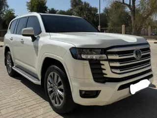 Toyota Land Cruiser GXR 2023 — Auto Trader UAE