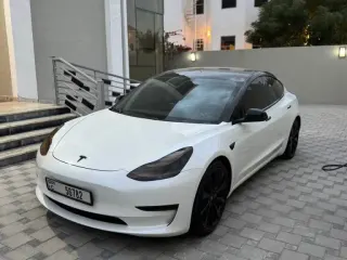 Tesla Model 3 2020 — Auto Trader UAE