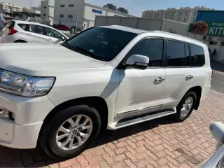 Toyota Land Cruiser GXR 2017 — Auto Trader UAE