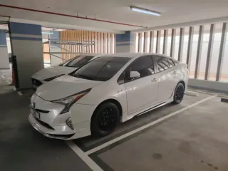 Toyota Prius 2017 — Auto Trader UAE