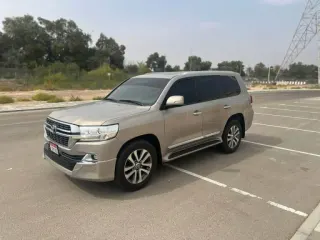 تويوتا لاند كروزر 2010 — Auto Trader UAE