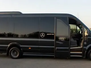 Mercedes-Benz Sprinter 2018 — Auto Trader UAE