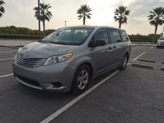 Toyota Sienna 2013 — Auto Trader UAE