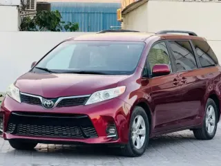Toyota Sienna 2017 — Auto Trader UAE