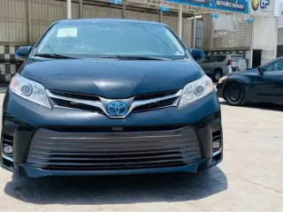 Toyota Sienna 2015 — Auto Trader UAE