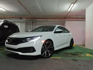 Honda Civic 2021 — Auto Trader UAE