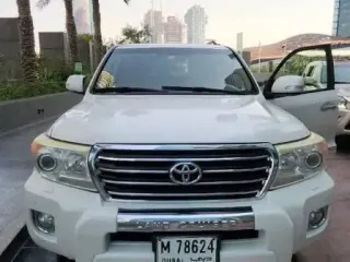 تويوتا لاند كروزر 2013 — Auto Trader UAE