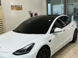 Tesla Model 3 2021 — Auto Trader UAE