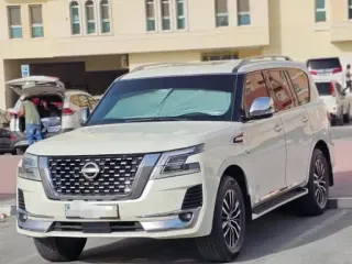 Nissan Patrol Platinum 2011 — Auto Trader UAE