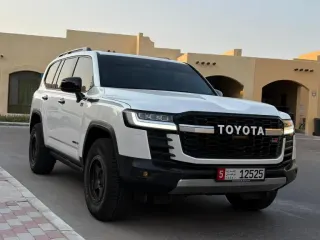 Toyota Land Cruiser 2023 — Auto Trader UAE