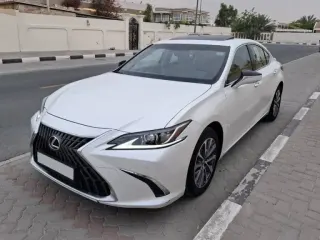 Lexus ES 300 2023 — Auto Trader UAE